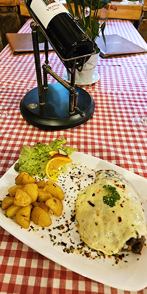 etno kuca pljeskavica